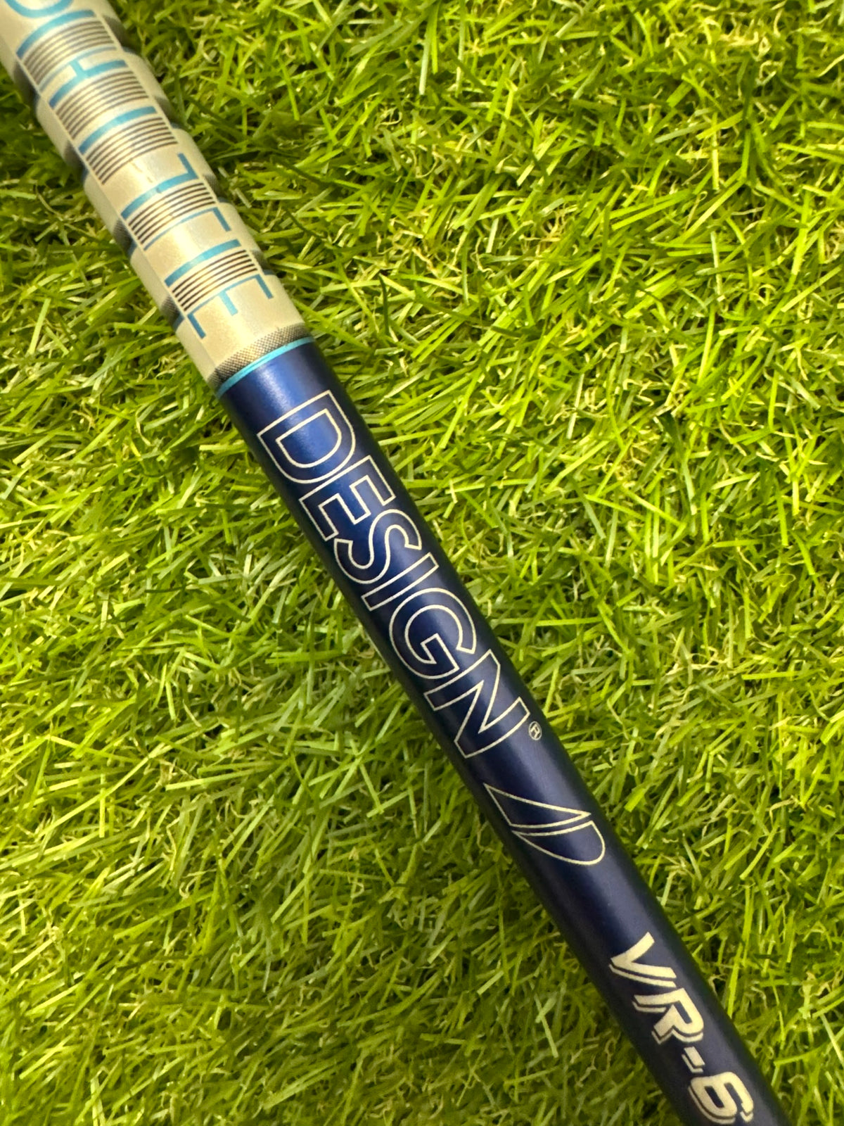 Graphite Design Tour AD VR-6 Driver Shaft – Stiff – 44"